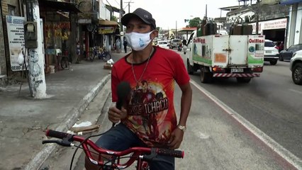 b'Ciclo faixa praticamente apagada na Av. Pedro \x81lvares Cabral '