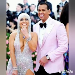 Las Celebridades Celebran sus Añoranzas