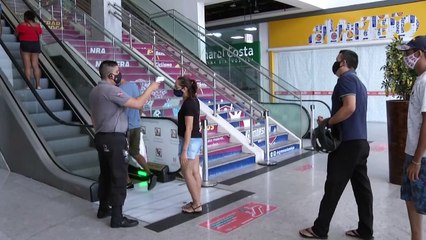 b'Reabertura de sales de beleza barbearias e shoppings'