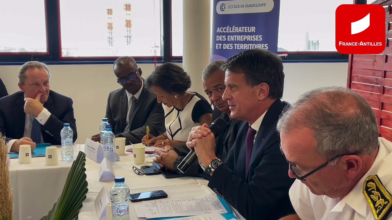 [GUADELOUPE] Lors de la fin de sa visite en Guadeloupe, le ministre délégué en charge des Outremers, Manuel VALLS "ausculte" l'économie