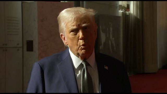 Trump: telefonata importante con Putin, vogliamo risolvere questione