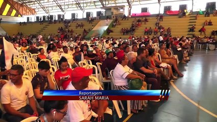 b'Ativistas fazem ato em defesa do Meio Ambiente'