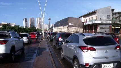 b'Motoristas tem prejuzos com alagamentos'