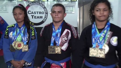 b'Atletas do jiu-jitsu trazem vrias medalhas para o Estado'