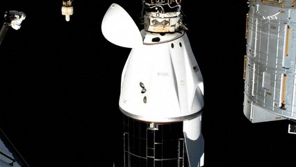 رائدان أميركيان عالقان في محطة الفضاء الدولية يغادران عائدين إلى الأرض