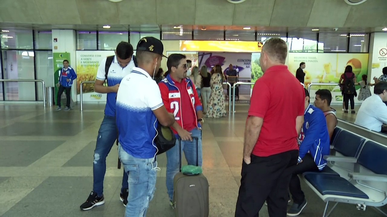 b'Equipe do Bragantino chega em Belm'