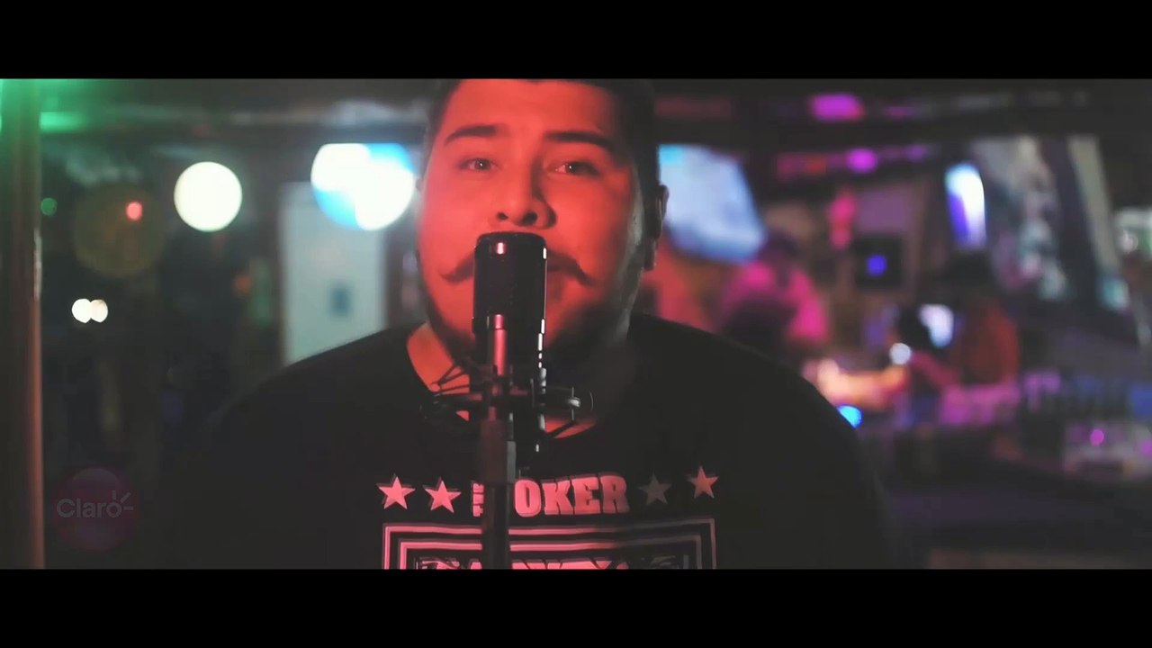 b'Ronaldo Santos e Banda Fogo - Me d Amor'