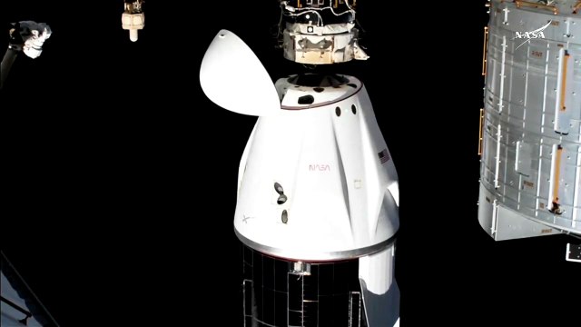 Les deux astronautes bloqués depuis neuf mois à bord de la Station spatiale internationale rentrent enfin sur Terre.