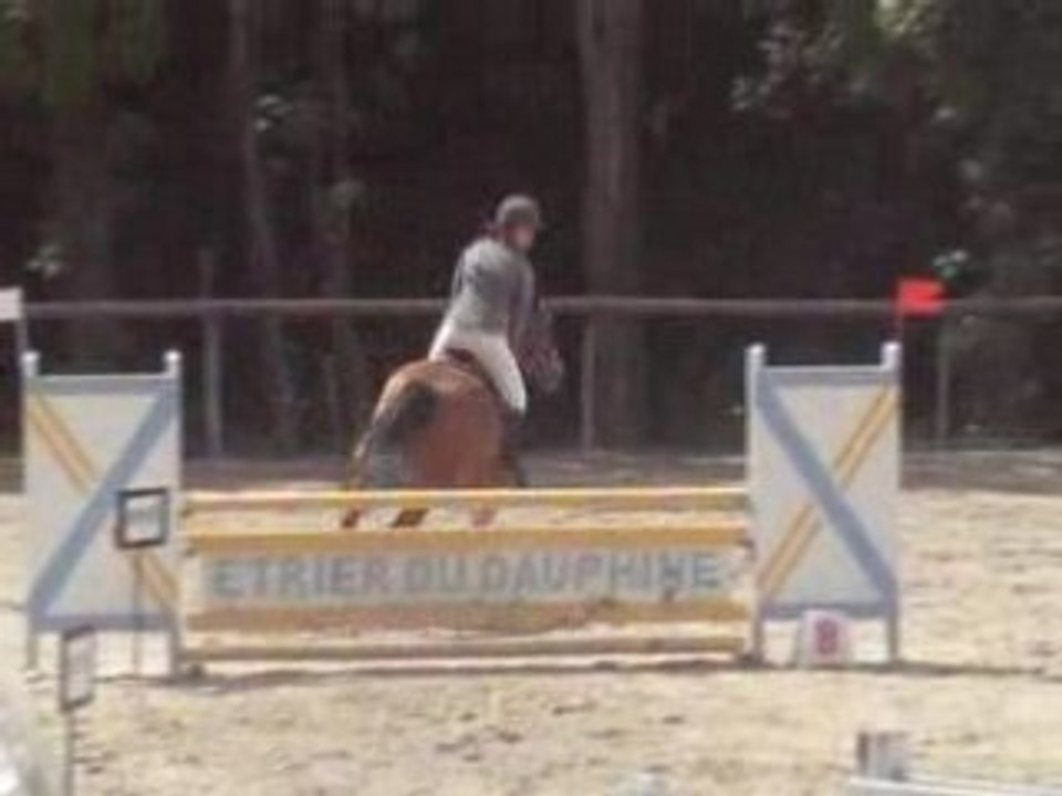 Lou et jus de pomme chic club2gp etrier 1mai2008