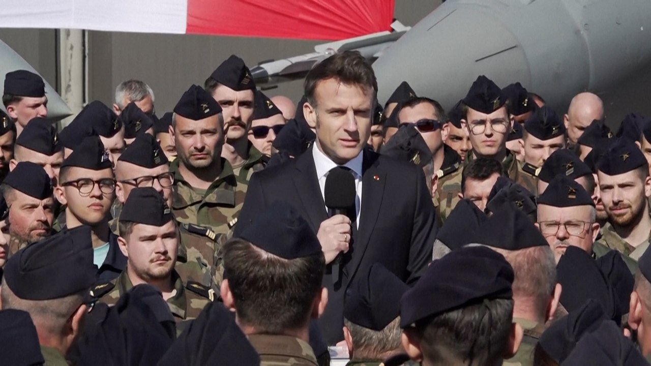Emmanuel Macron annonce « accroître et accélérer les commandes de Rafale »