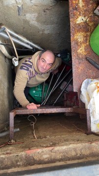 5 Hidrofor Deposu Keşif su deposundan su kaçağı var