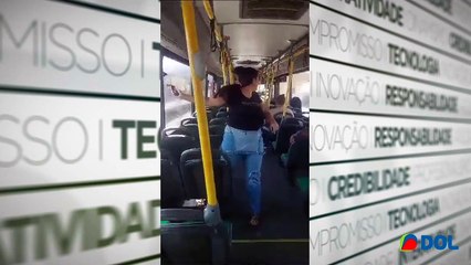 b'mulher quebra vidro de b4nibus'