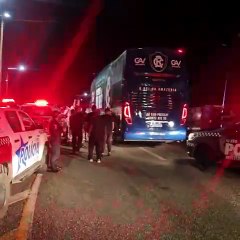 b'PROTESTO REMO TORCIDA'