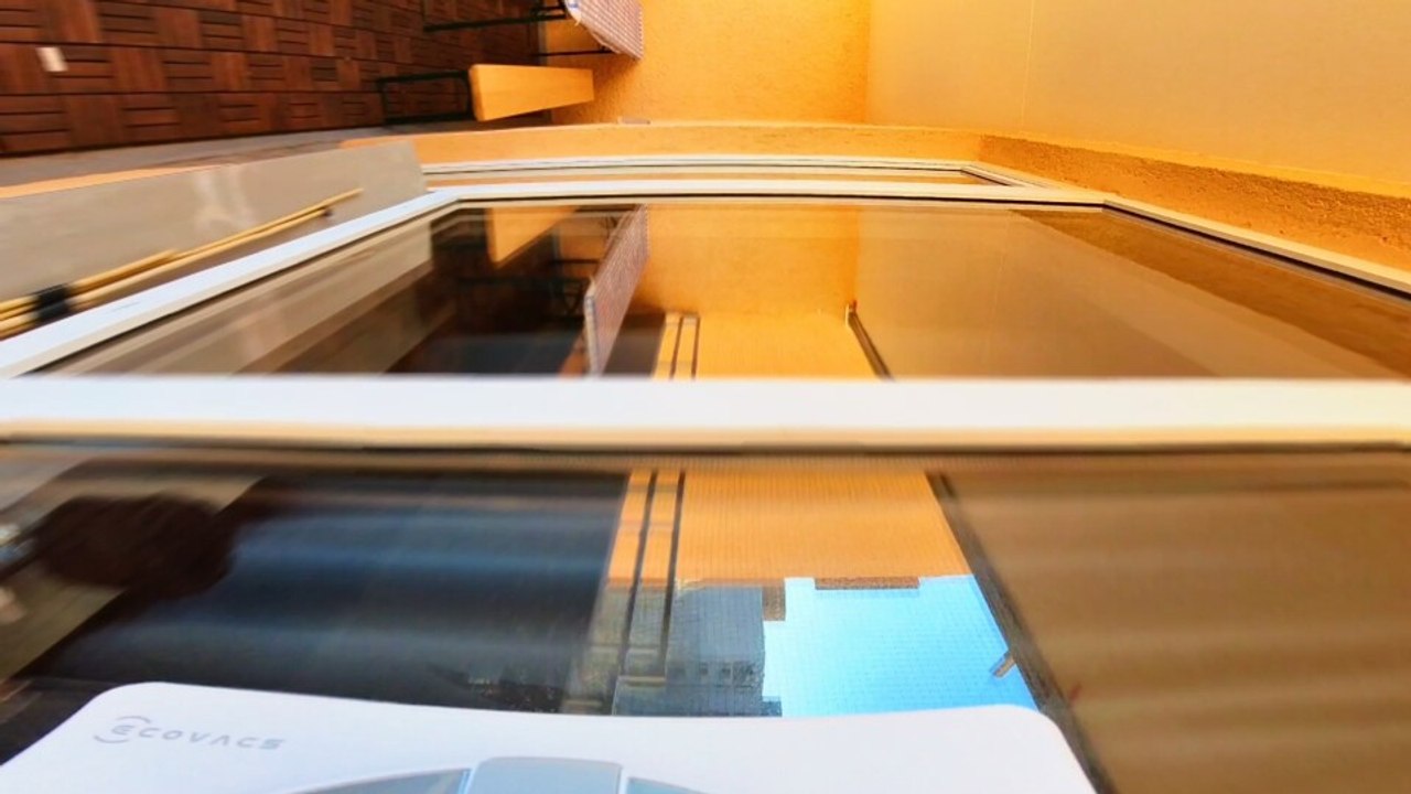 Ecovacs Winbot W2 Pro Omni POV Aufnahme