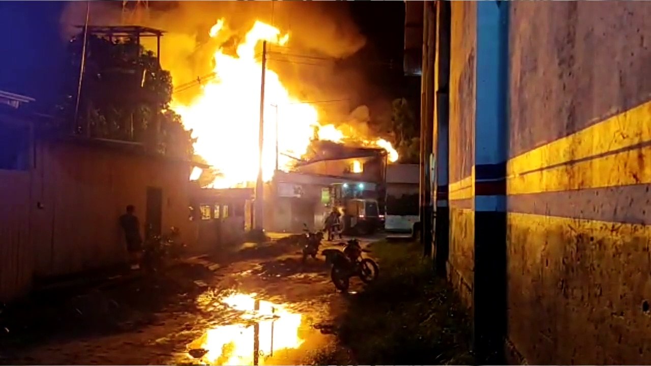 b'Incendio em Breves 02'