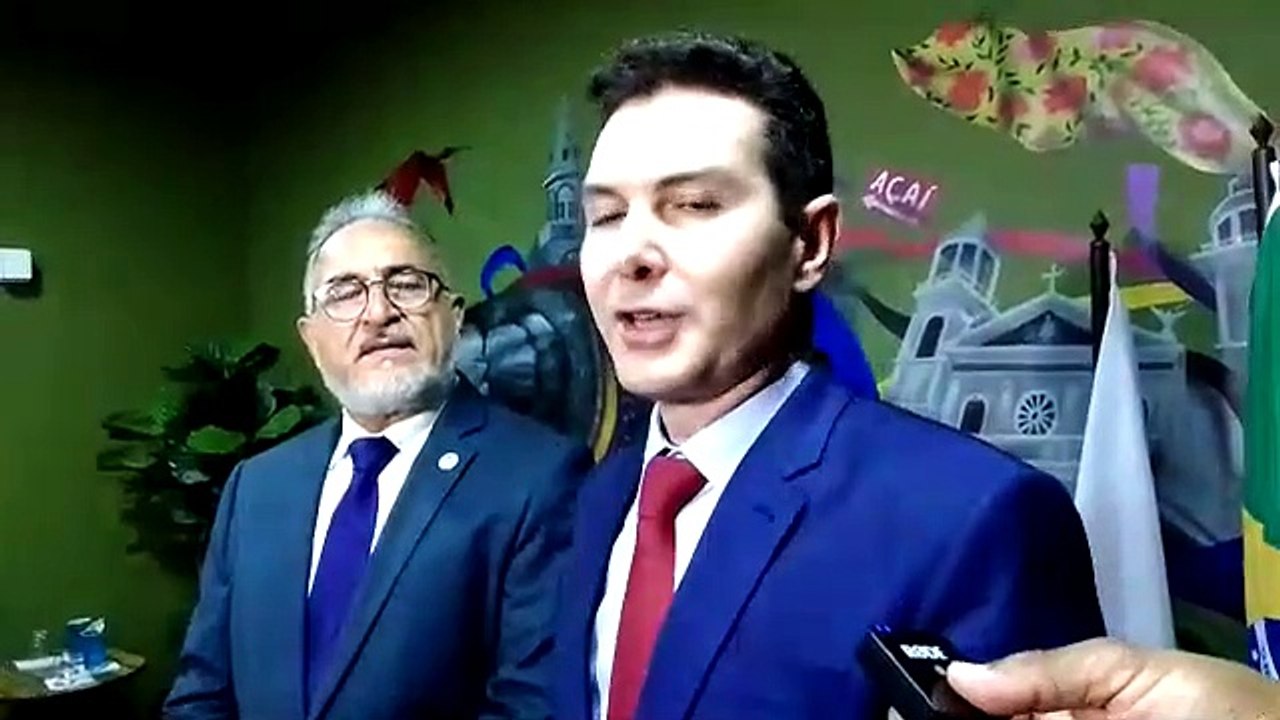 b'Jader Filho e Edmilson'