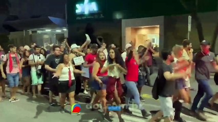 b'Fs de RBD fazem manifestaa7o em Fortaleza para ter show na cidade.'