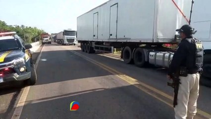 b'Interdia7o total com pneus na BR 10 km 346 em virtude de manifestaa7o moradores da VILA DO 75'