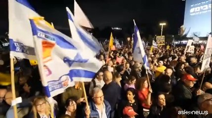 I manifestanti anti-Netanyahu chiedono di riportare a casa ostaggi