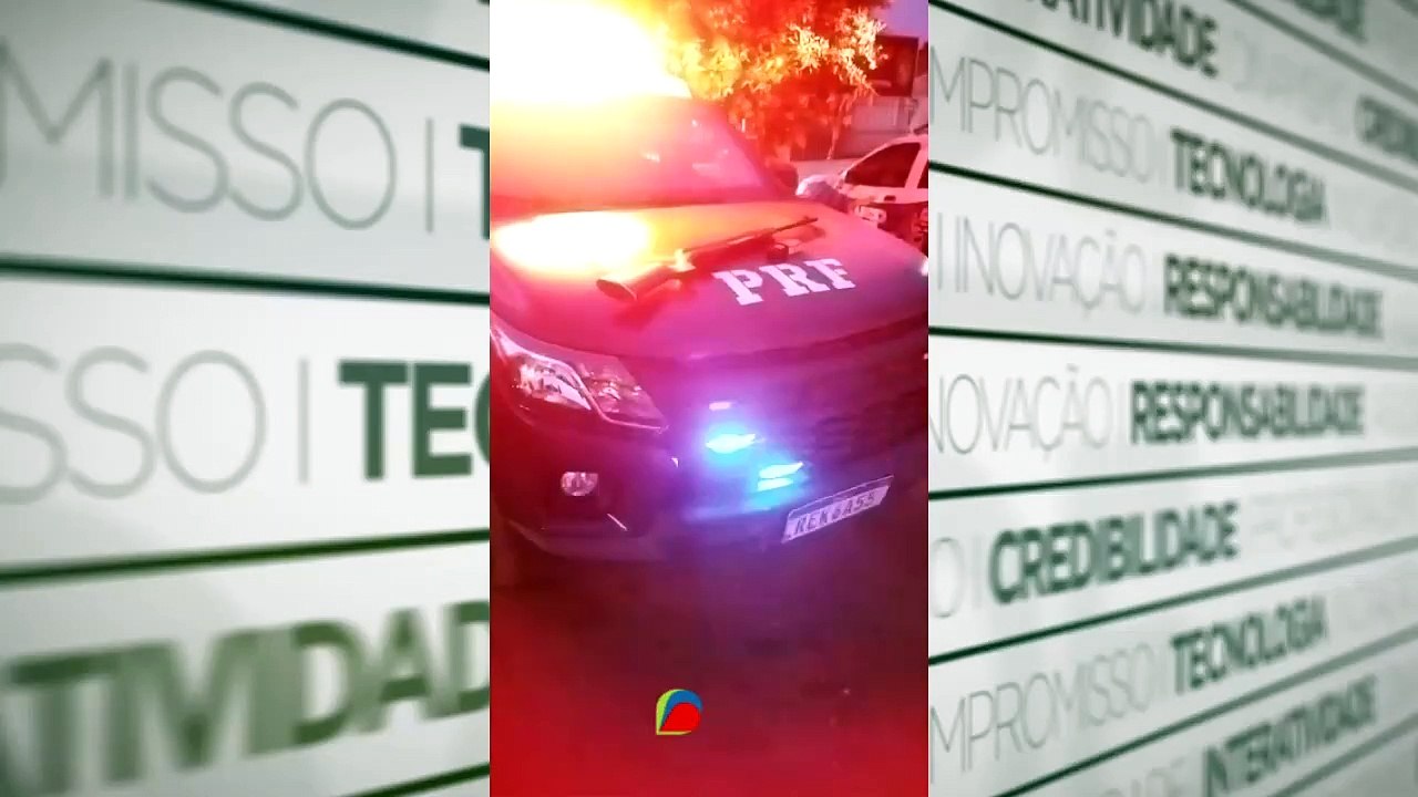 b'Carro da poladcia'
