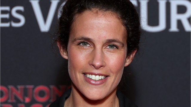 GALA VIDEO - Clémence Castel suivie depuis 10 ans pour une tumeur bénigne : “Elle est logée dans mon bassin depuis…”