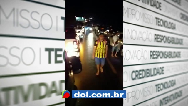 b'Pista da PA que liga Castanhal e Terra Alta transborda e causa transtornos aos motoristas.'