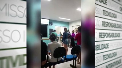 b'BRIGA DE ACOMPANHANTES DE PACIENTE NO PRONTO SOCORRO DO GUAM81'