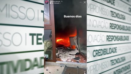b'Casa de ator da sa9rie "La Casa De Papel" pega fogo'