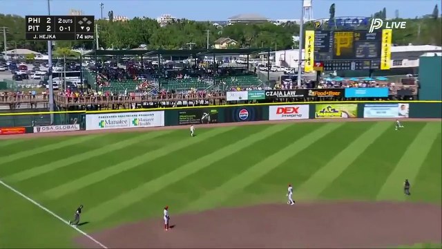 MLB: Javier Rivas conecta jonrón en su primer turno de la pretemporada