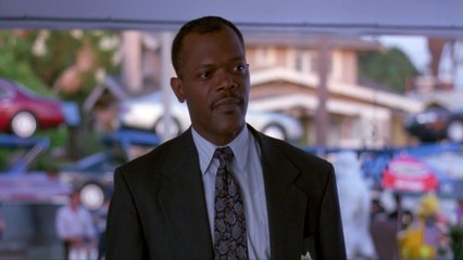 National Lampoon’s Loaded Weapon 1 - 03 - pondering about dandruff