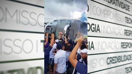 b'Torcida do Remo recebe clube para jogo contra Atla9tico-MG'
