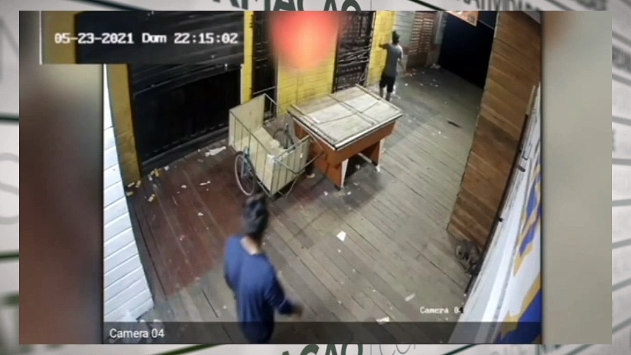 b'POL8dCIA MILITAR DE BREVES PRENDE ACUSADO DE MATAR HOMOSSEXUAL NA ORLA DE BREVES'