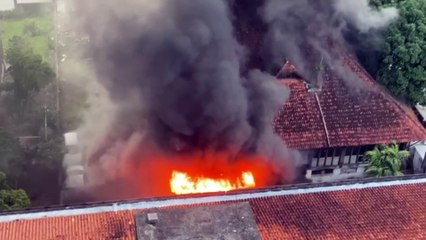 b'Incaandio atinge casa ao lado do IPMB em Bela9m'