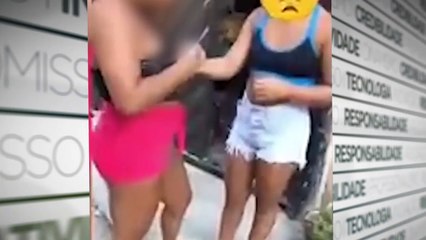 b'Manicure vai ata9 casa de cliente caloteira e corta todas as suas unhas de gel'