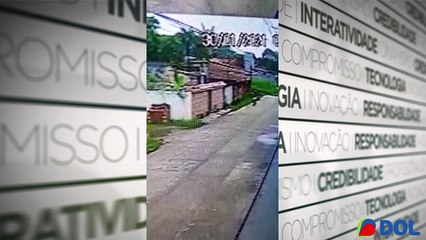 b'Manadaco se masturba na frente de mulher e criana7a em Bela9m'