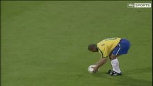 Roberto Carlos Incredible Free Kick (France 1997) (720p)