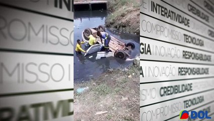 b'Viatura da Equatorial cai em canal de Bela9m'