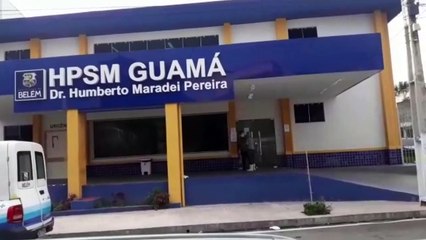 b'"Sem ma9dicos sem atendimentos" avisa cartaz no Psm do Guama1.'