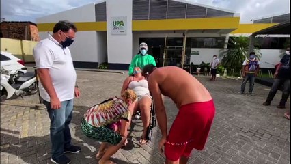 b'Deputados visitam UPAs e se deparam com descaso em Bela9m'