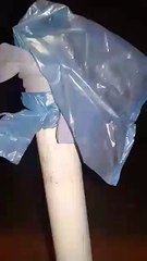 b'Vaddeo mostra mosquitos saindo pelo cano de fossa'