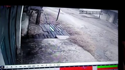 b'Ventania causou estragos no bairro do Una em Bela9m'