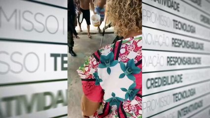 b'Sucuri a9 encontrada dentro de vaso sanita1rio na Marambaia'