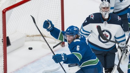 Incredible Stick Save Dominates NHL Highlight Reel