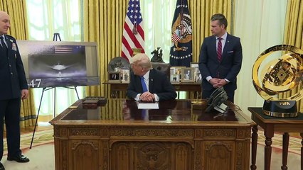Trump anuncia contrato com Boeing para nova geração de aviões de combate F-47