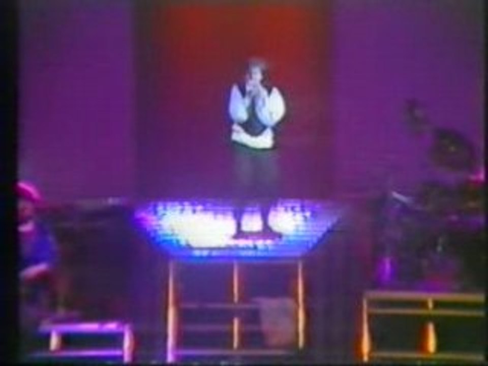 Simple Minds-Sanctify Yourself (Alive in Rotterdam)