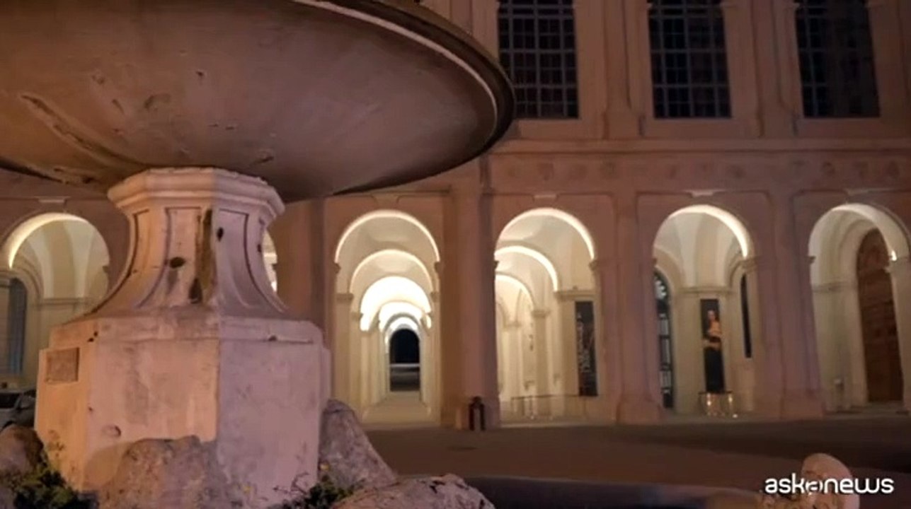 Notte al museo con Roberto Bolle che danza tra i quadri di Caravaggio