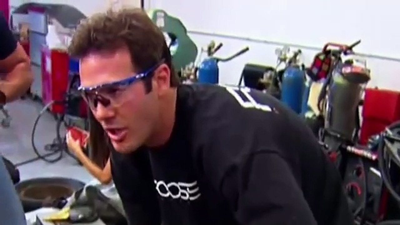 Overhaulin - Neighborhood Watching