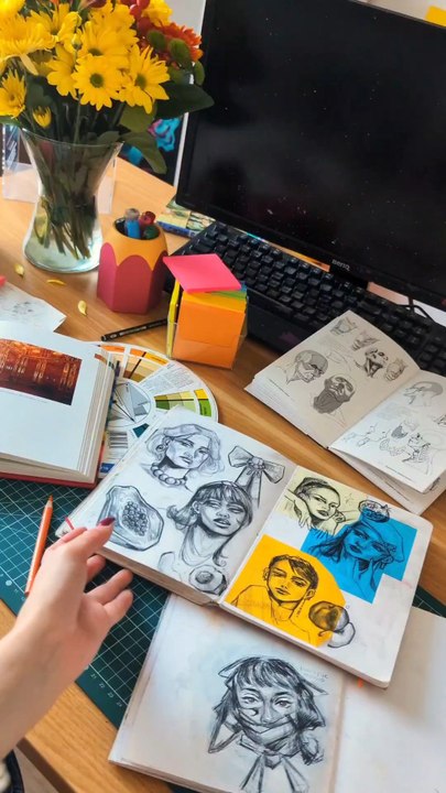 PARLONS SKETCHBOOK ✏️