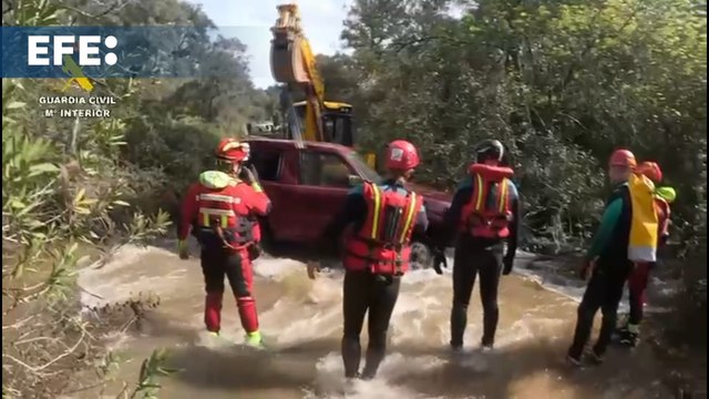 Localizan el cadáver del hombre desaparecido junto a su mujer en un arroyo en Sevilla