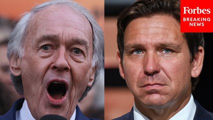 Ed Markey Slams Ron DeSantis For Exploiting Migrants With The ‘Inhumane’ Martha’s Vineyard ‘Stunt’
